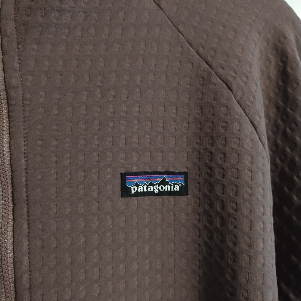 Patagonia Full-Zip Jacket - Picture 2 of 7